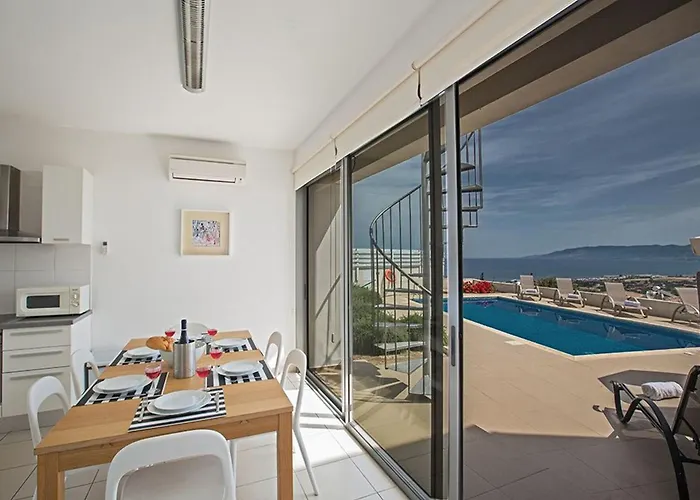 Tavrou Enas - Stunning 3 Bedroom Latchi With Pool With Panoramic Villa Néo Horió