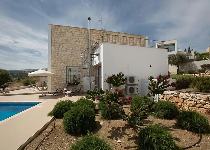 Tavrou Enas - Stunning 3 Bedroom Latchi With Pool With Panoramic Néo Horió