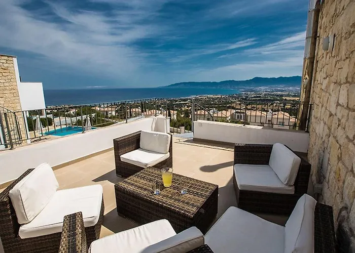 Tavrou Enas - Stunning 3 Bedroom Latchi With Pool With Panoramic