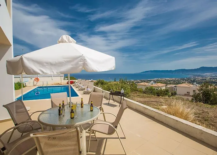 Villa Tavrou Enas - Stunning 3 Bedroom Latchi With Pool With Panoramic Néo Horió